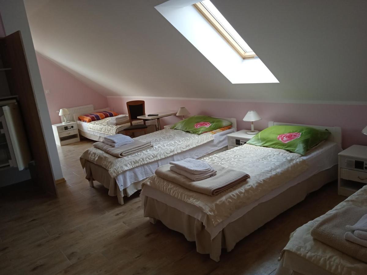 Agrostok Noclegi Agroturystyka Strzelce Gorne Buitenkant foto